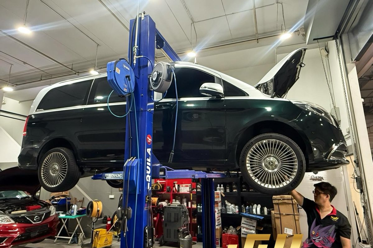 Mercedes V-Class Workshop Service